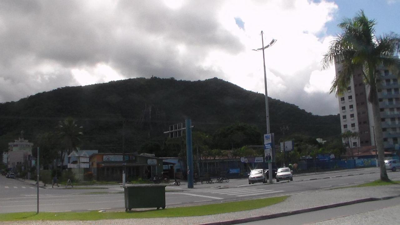 Espaco Aconchego Com Ar-Condicionado E Amplo Jardim Villa Caraguatatuba Buitenkant foto